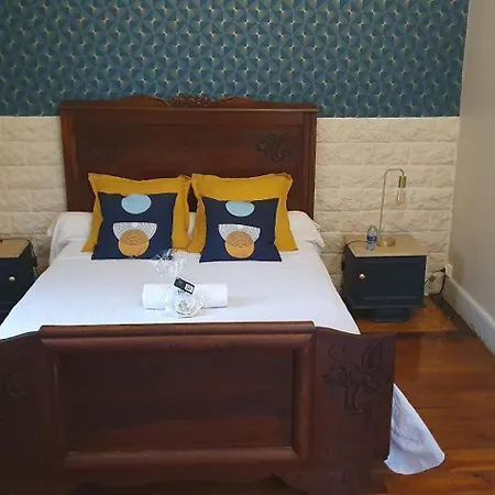 Domaine De L'ourbise Bed & Breakfast 3*
