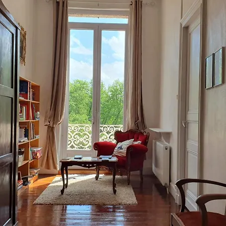 Domaine De L'ourbise 3*