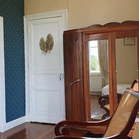 Bed & Breakfast Domaine De L'ourbise 3*
