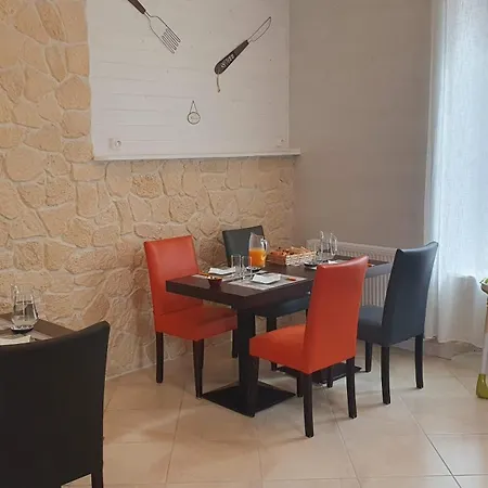 Bed & Breakfast Domaine De L'ourbise 3*