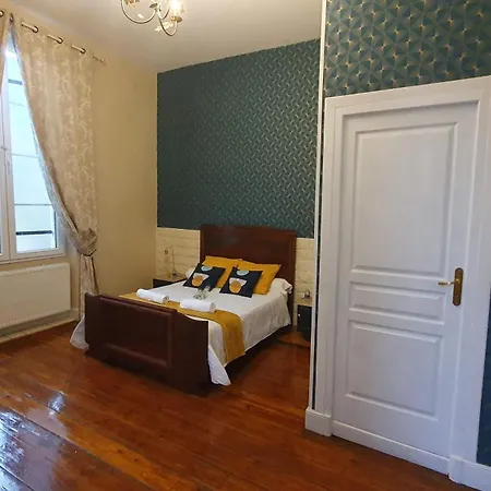 Domaine De L'ourbise Bed & Breakfast 3*
