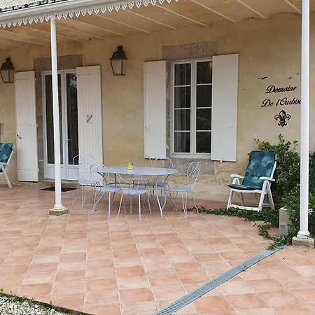 Domaine De L'ourbise 3*